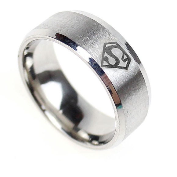 8MM Men's Stainless Steel Band Ring Superman Logo - Picture 1 of 2